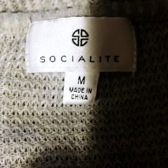 Socialite Light Grey Thermal Waffle Knit Sweater Medium Nordstrom - Picture 3 of 5